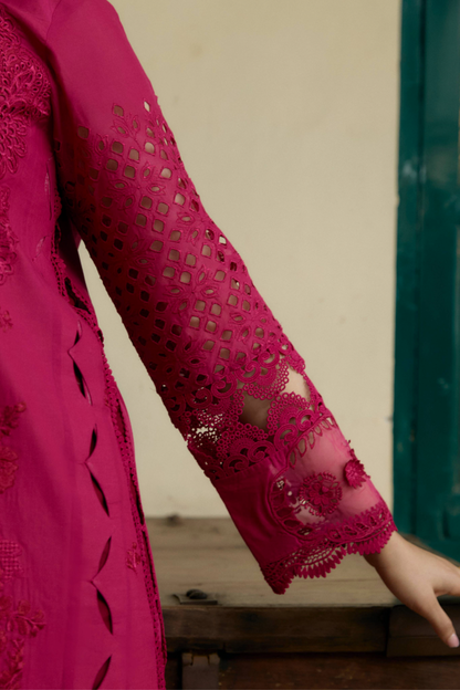 Manara | Vintage Flora 25 | NAZNEEN XL Candy Pink Lawn