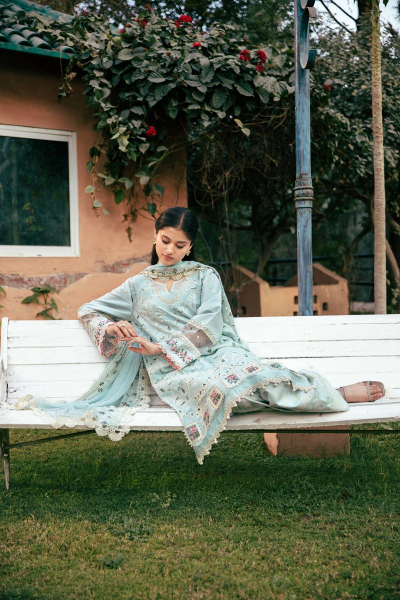 Manara | Vintage Flora 25 | SERENA Custom Size Ice Blue Lawn