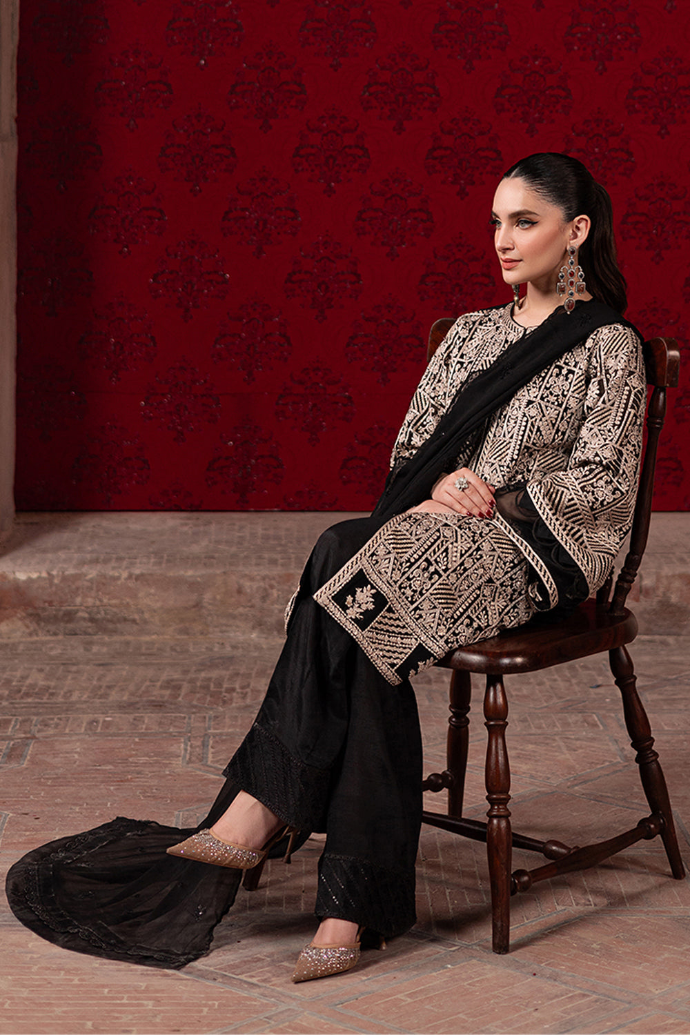 Azure | Luxe Formals | Urban Muse - Pakistani Designer Dress - by Azure - Type : Ladies Clothes - 100% Original at Saira Sultan