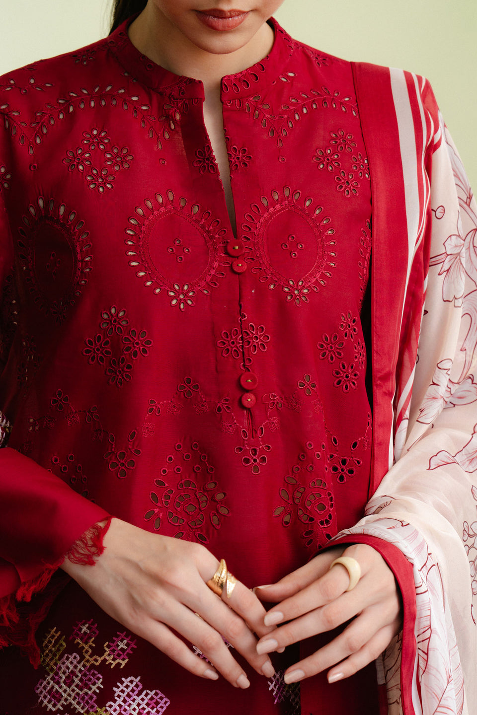 Zara Shahjahan | Coco Lawn 25 | VALI-6A M Red Lawn
