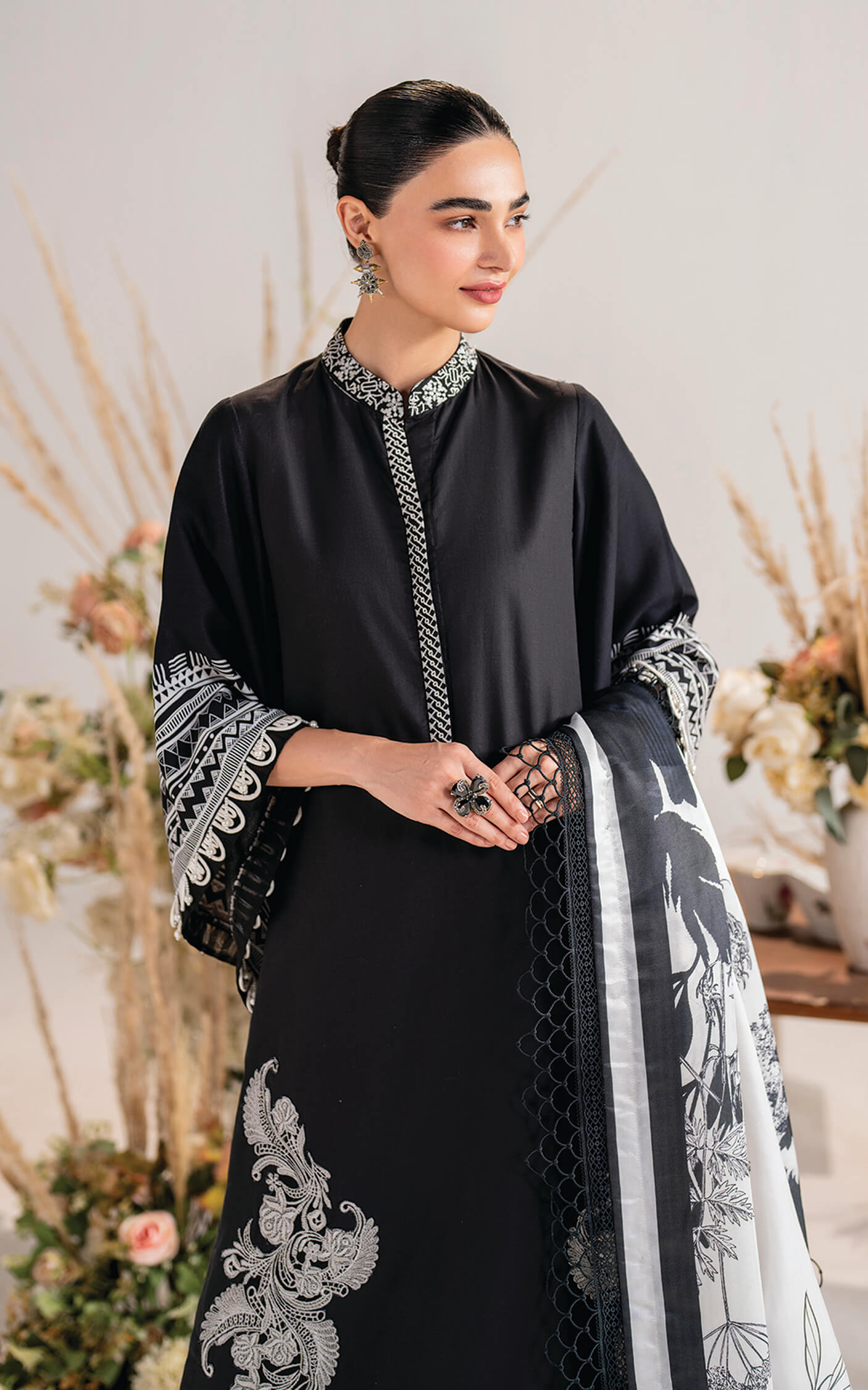 Asifa and Nabeel | Winter Meraki 24 | Velour-MW-05 - Pakistani Designer Dress - by Asifa and Nabeel | Type: Ladies Clothes - 100% Original at Saira Sultan