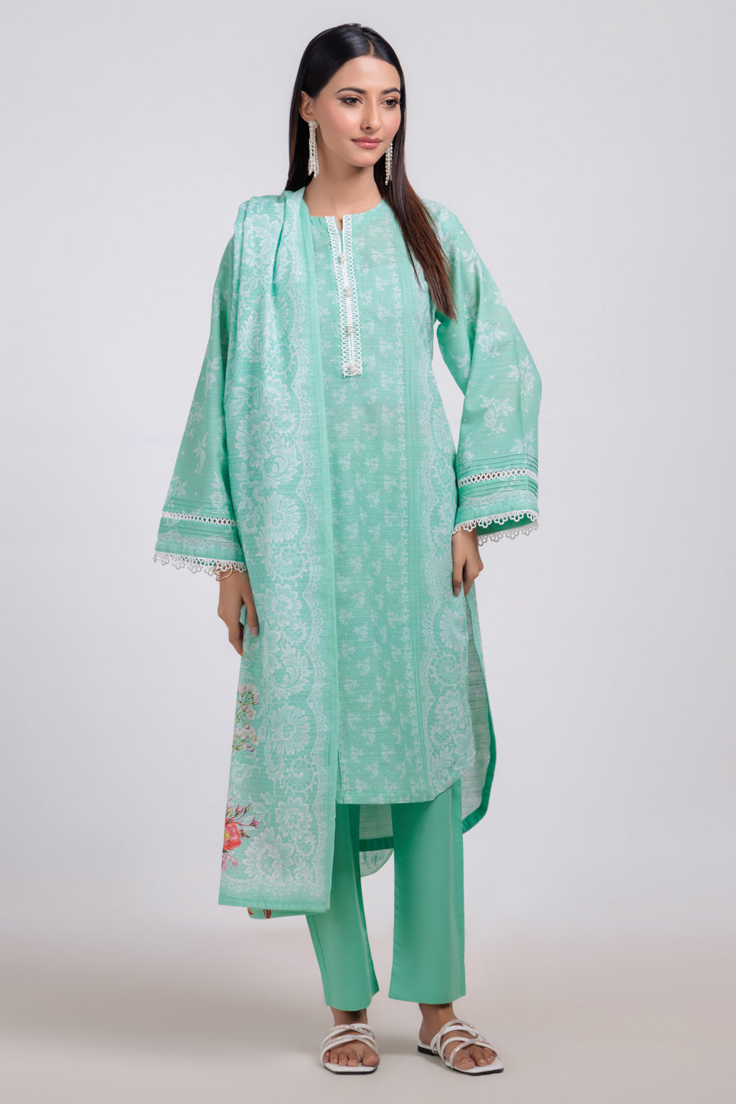 Bonanza Satrangi | Green Khaddar 3 Piece (WS1243P05) 8 Green