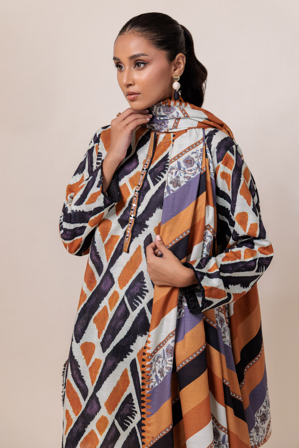 Bonanza Satrangi | O White Khaddar 3 Piece (WS2243P16) 12 White