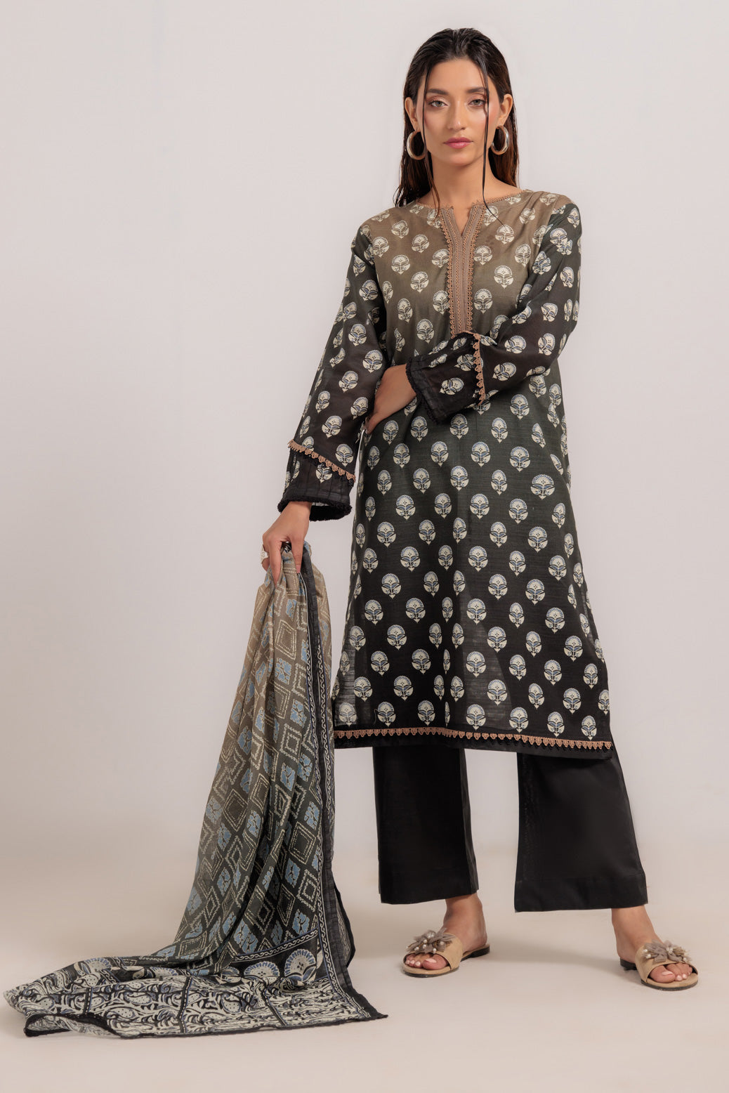 Bonanza Satrangi | Black Cambric 3 Piece (WS2243P17) 10 Black