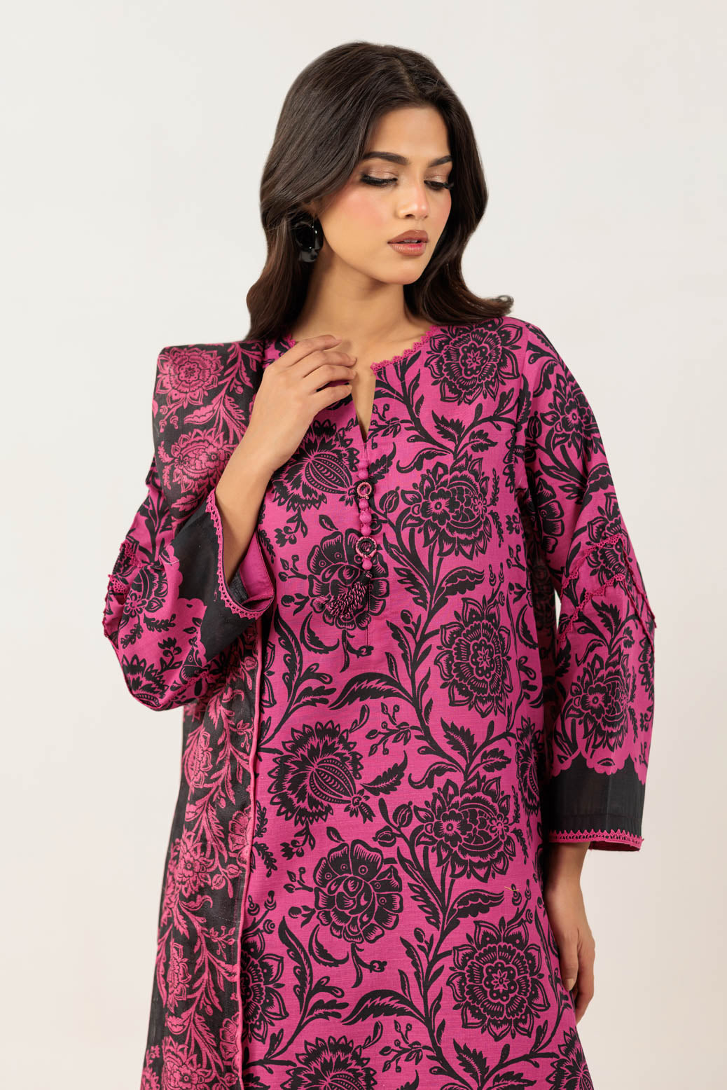 Bonanza Satrangi | Pink Khaddar 3 Piece (WS2243P25) 14 Pink