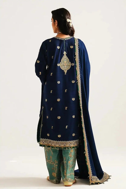 Zara ShahJahan | Winter Shawl 23 | WS23-D1 - Pakistani Designer Dress - by Zara Shahjahan | Type: Luxury - 100% Original at Saira Sultan