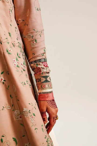 Zara ShahJahan | Winter Shawl 23 | WS23-D2 - Pakistani Designer Dress - by Zara Shahjahan | Type: Luxury - 100% Original at Saira Sultan