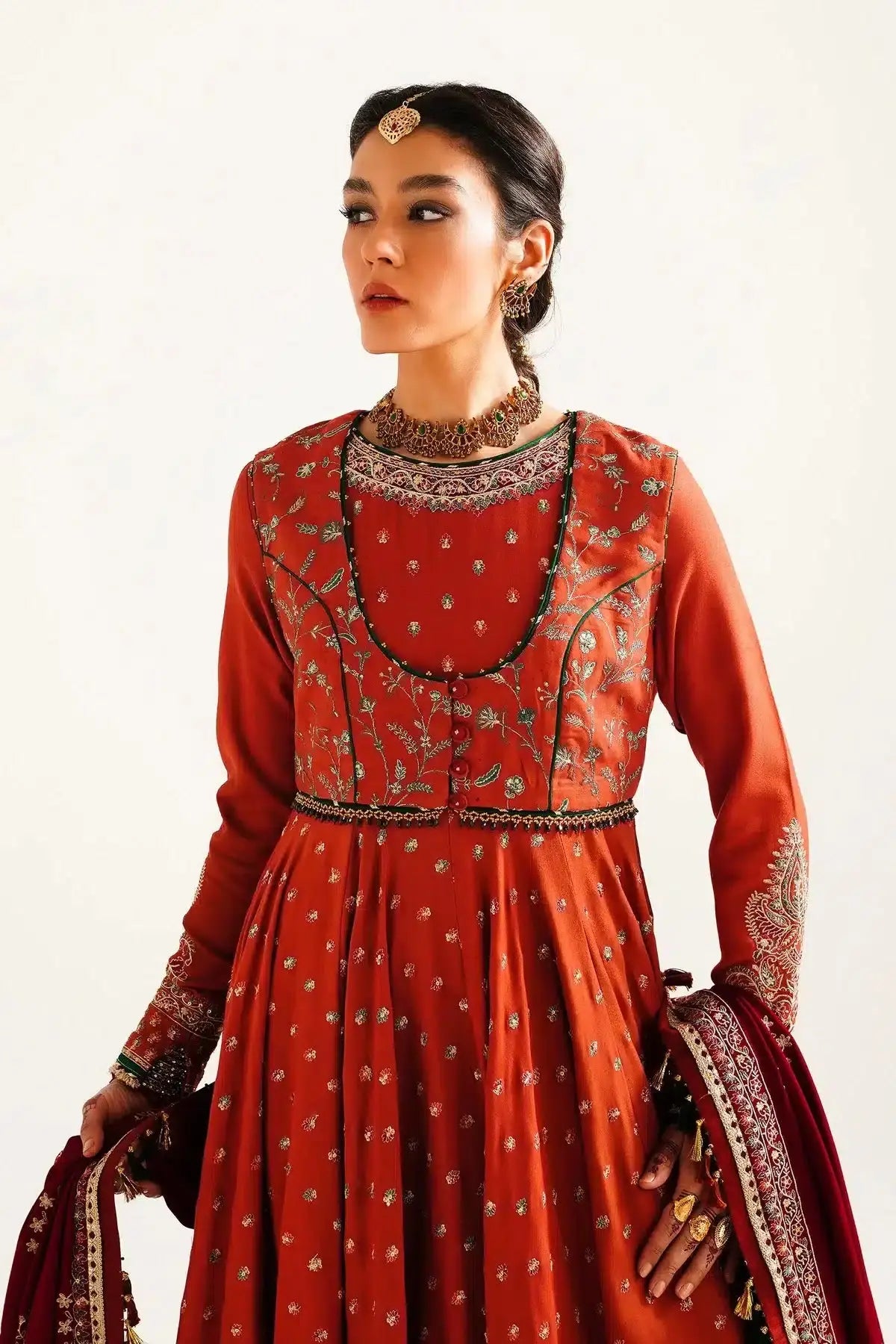 Zara ShahJahan | Winter Shawl 23 | WS23-D4 - Pakistani Designer Dress - by Zara Shahjahan | Type: Luxury - 100% Original at Saira Sultan