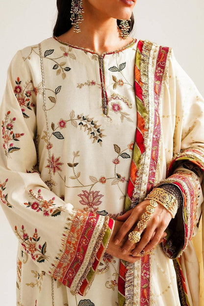 Zara ShahJahan | Winter Shawl 23 | - Pakistani Designer Dress - by Zara Shahjahan | Type: Luxury - 100% Original at Saira Sultan