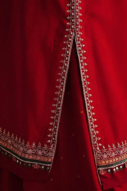 Zara ShahJahan | Winter Shawl 23 | WS23-D8 - Pakistani Designer Dress - by Zara Shahjahan | Type: Luxury - 100% Original at Saira Sultan