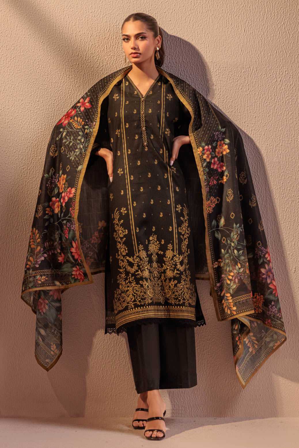 Bonanza Satrangi | Black Ayudia 3 Piece (WS6243P08) 8 Black