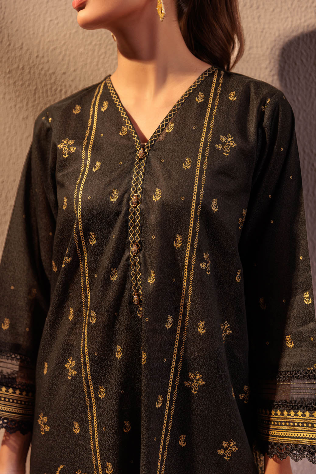 Bonanza Satrangi | Black Ayudia 3 Piece (WS6243P08) 10 Black