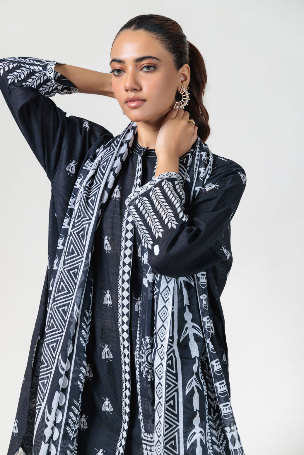 Bonanza Satrangi | Black Cambric 3 Piece (WS7243P12) 14 Black