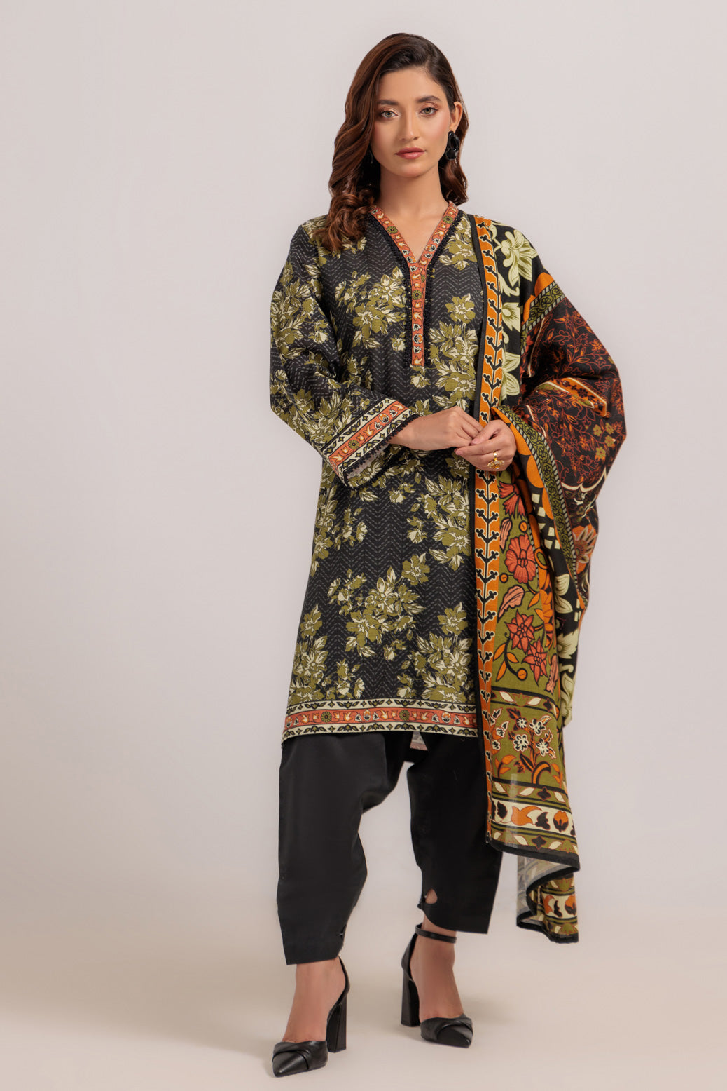 Bonanza Satrangi | Black Khaddar 3 Piece (WS7243P28) 8 Black