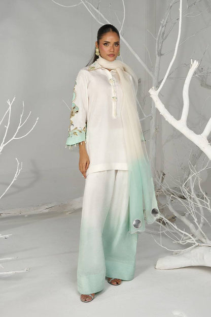 Wardha Saleem | Zimal Silk Edit | Saha - Pakistani Designer Dress - by Wardha Saleem - Type : Ladies Clothes - 100% Original at Saira Sultan