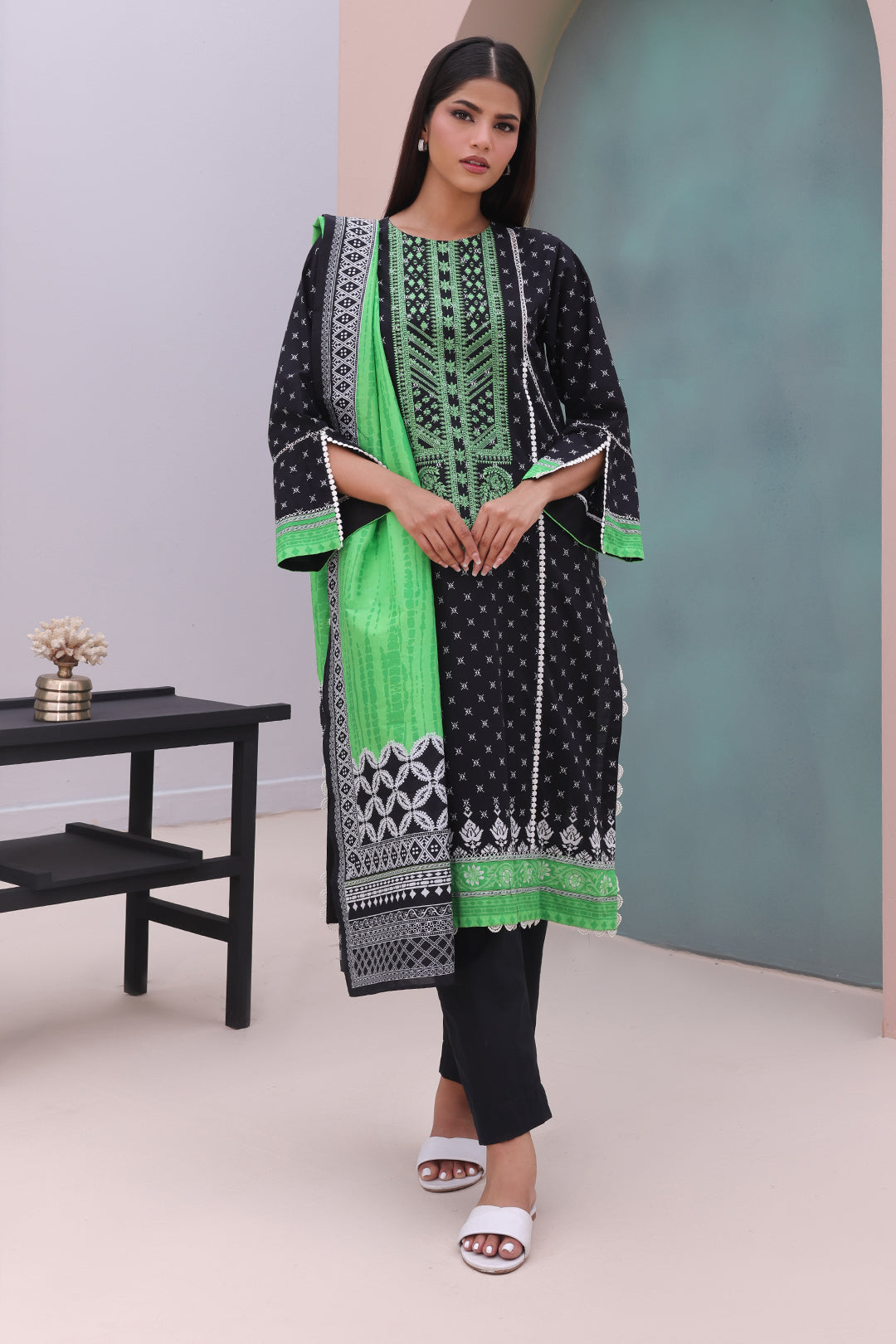 Zellbury | Unstitched 2 Piece Cambric | Embroidered Shirt Dupatta - 0027