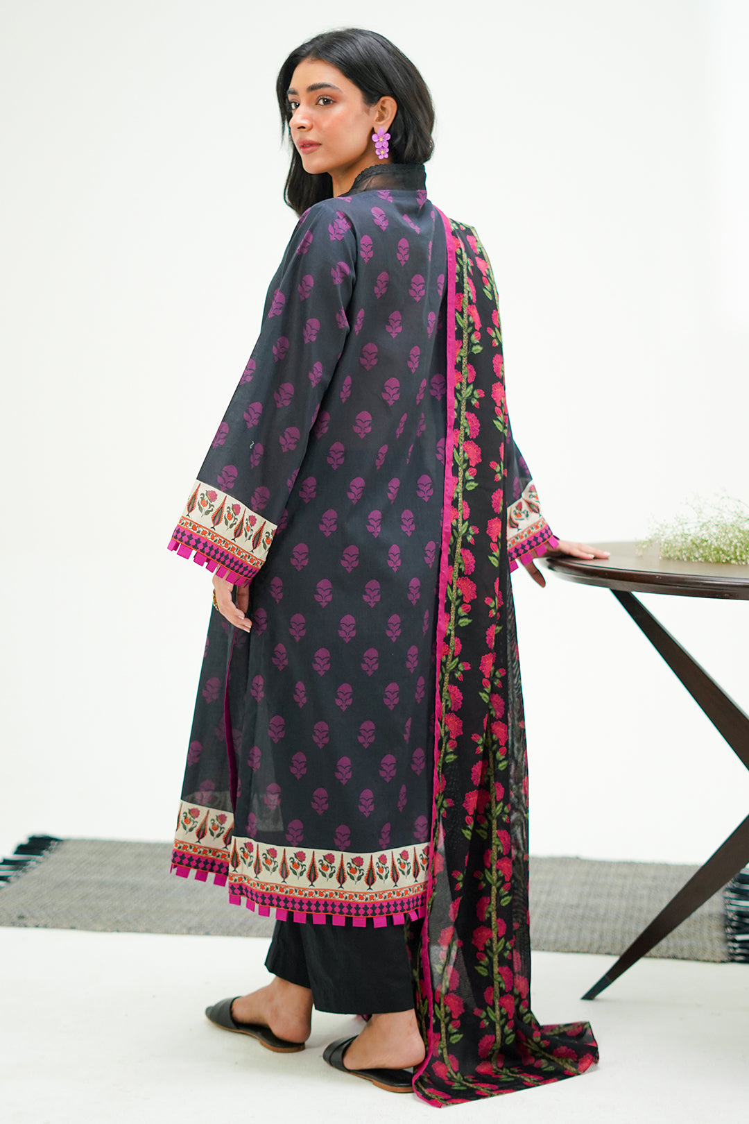 Zellbury | Unstitched 3 Piece Lawn | Shirt Shalwar Dupatta - 1324