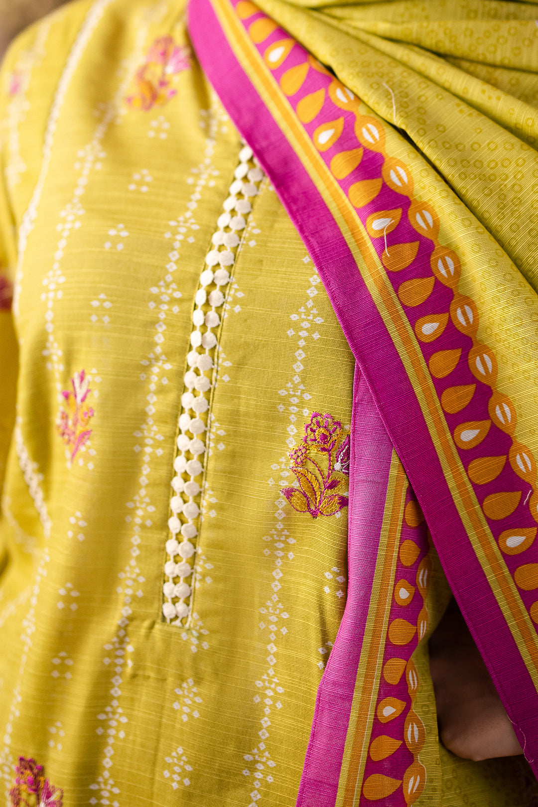 Zellbury | Unstitched 2 Piece Khaddar | Embroidered Shirt Dupatta - 0174