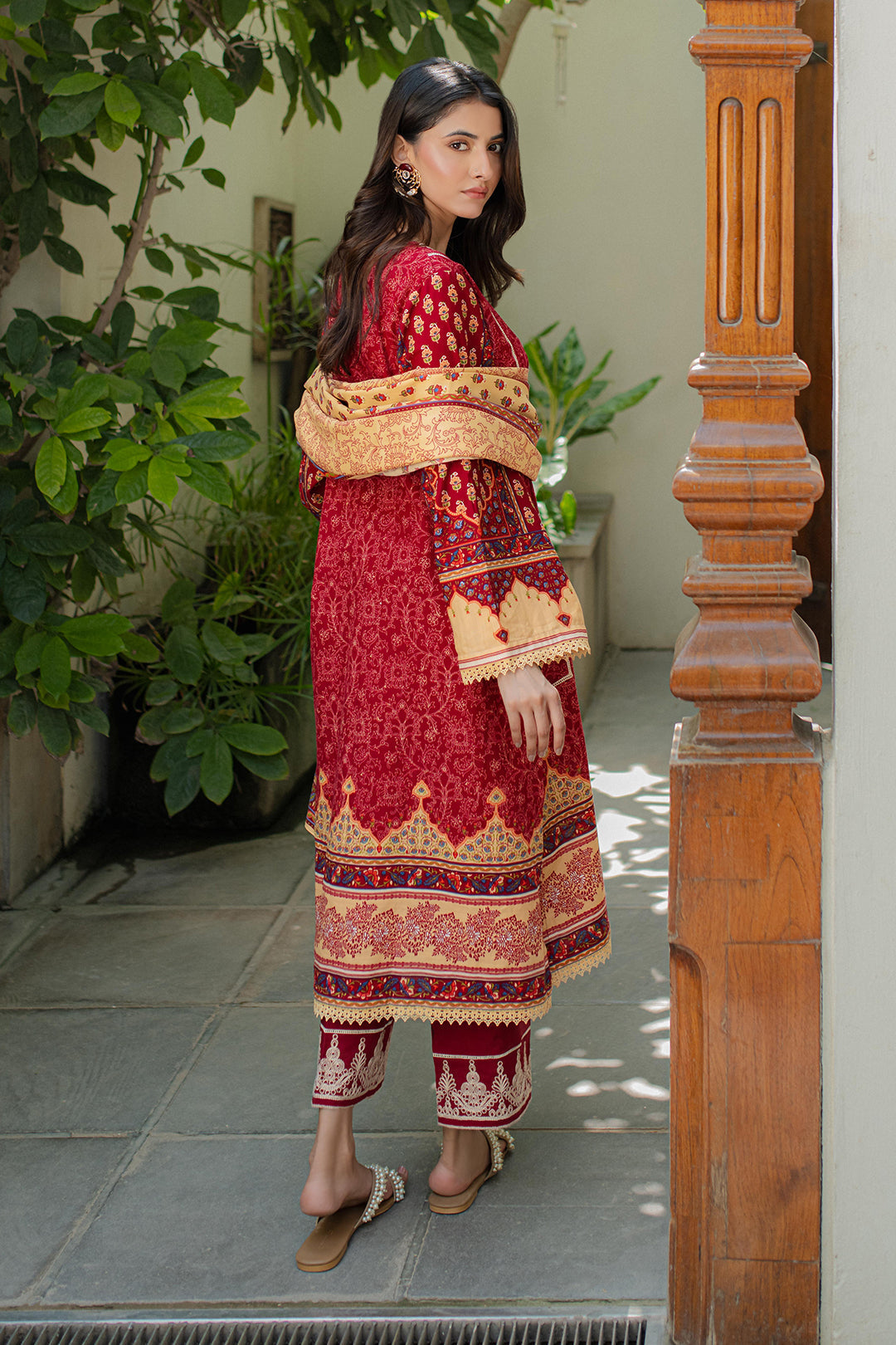 Zellbury | Unstitched 3 Piece Khaddar | Embroidered Shirt Shalwar Dupatta - 0309
