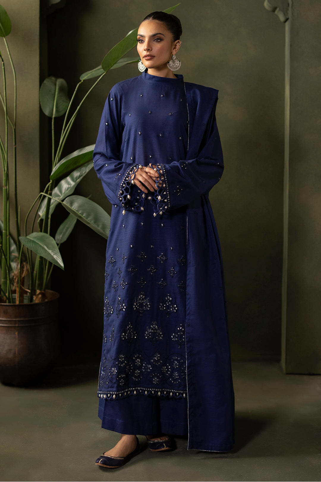 Zellbury | Unstitched 3 Piece Khaddar | Embroidered Shirt Shalwar Dupatta - 0322