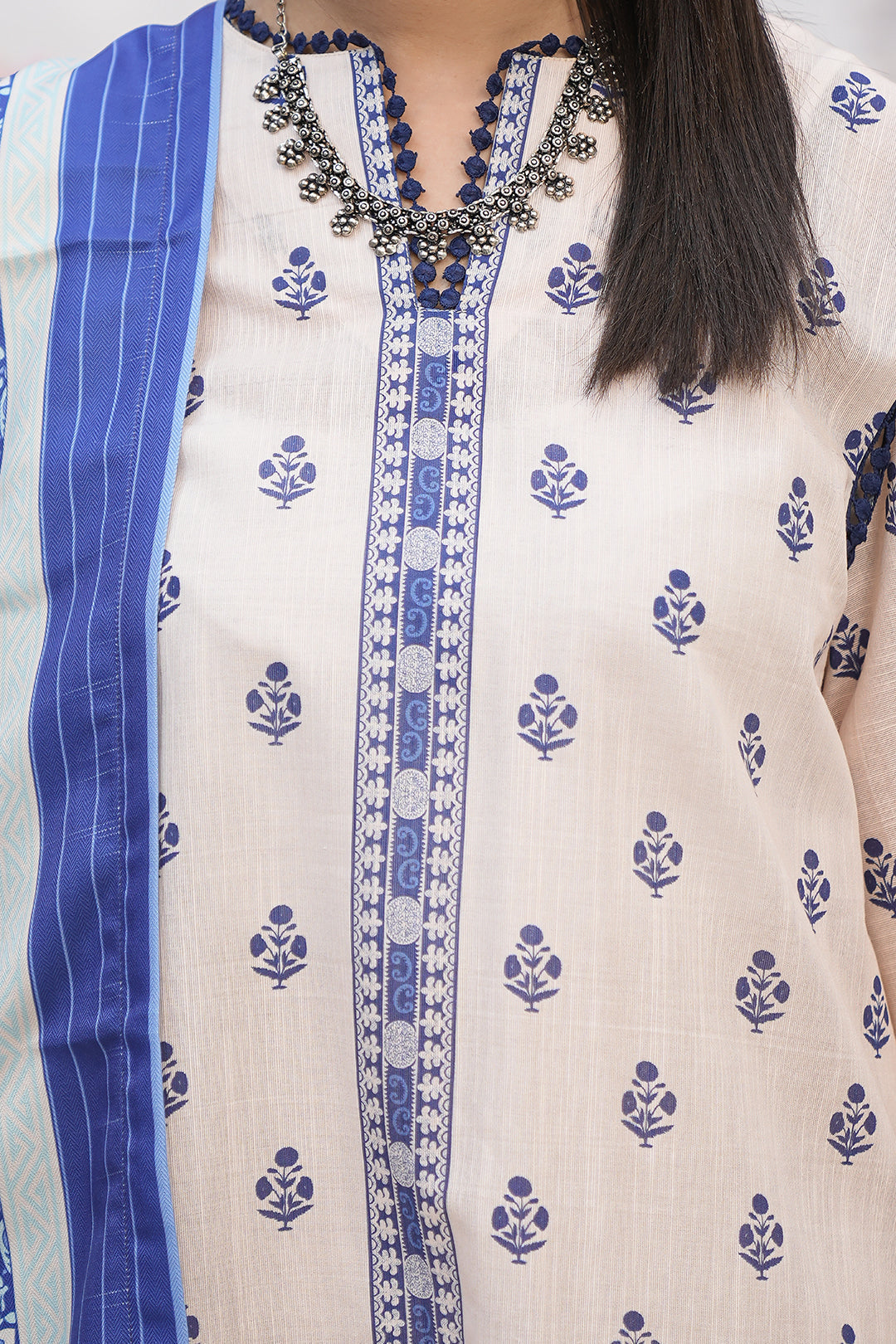 Zellbury | Unstitched 3 Piece Khaddar | Shirt Shalwar Shawl - 0382