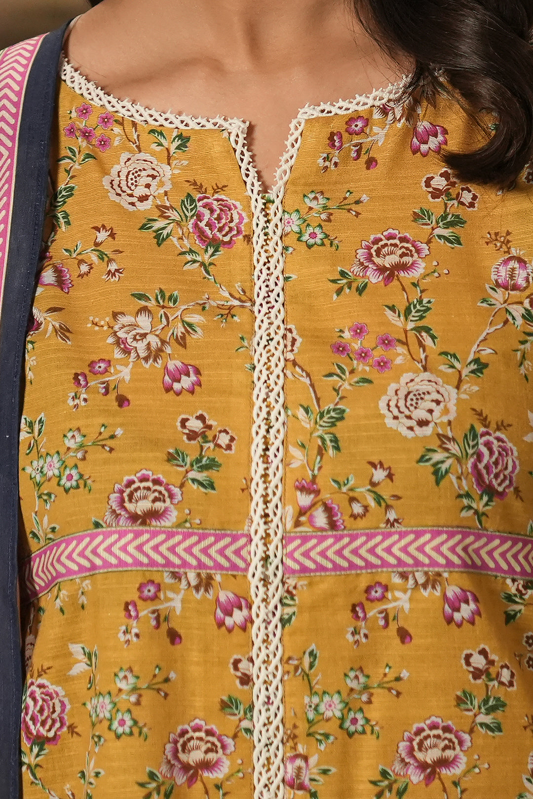 Zellbury | Unstitched 3 Piece Khaddar | Shirt Shalwar Dupatta - 0472