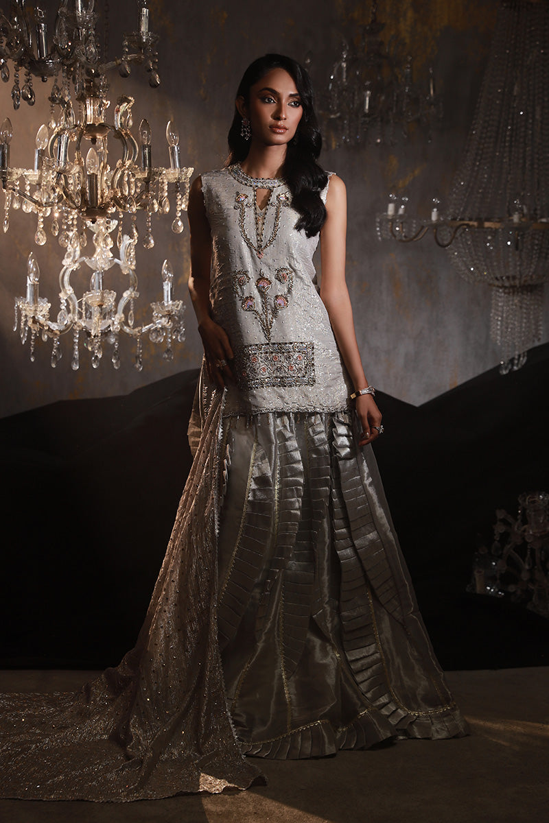 Wardha Saleem | Layla Wedding Formals | Layla-08 XS Silver Shimmer Chiffon