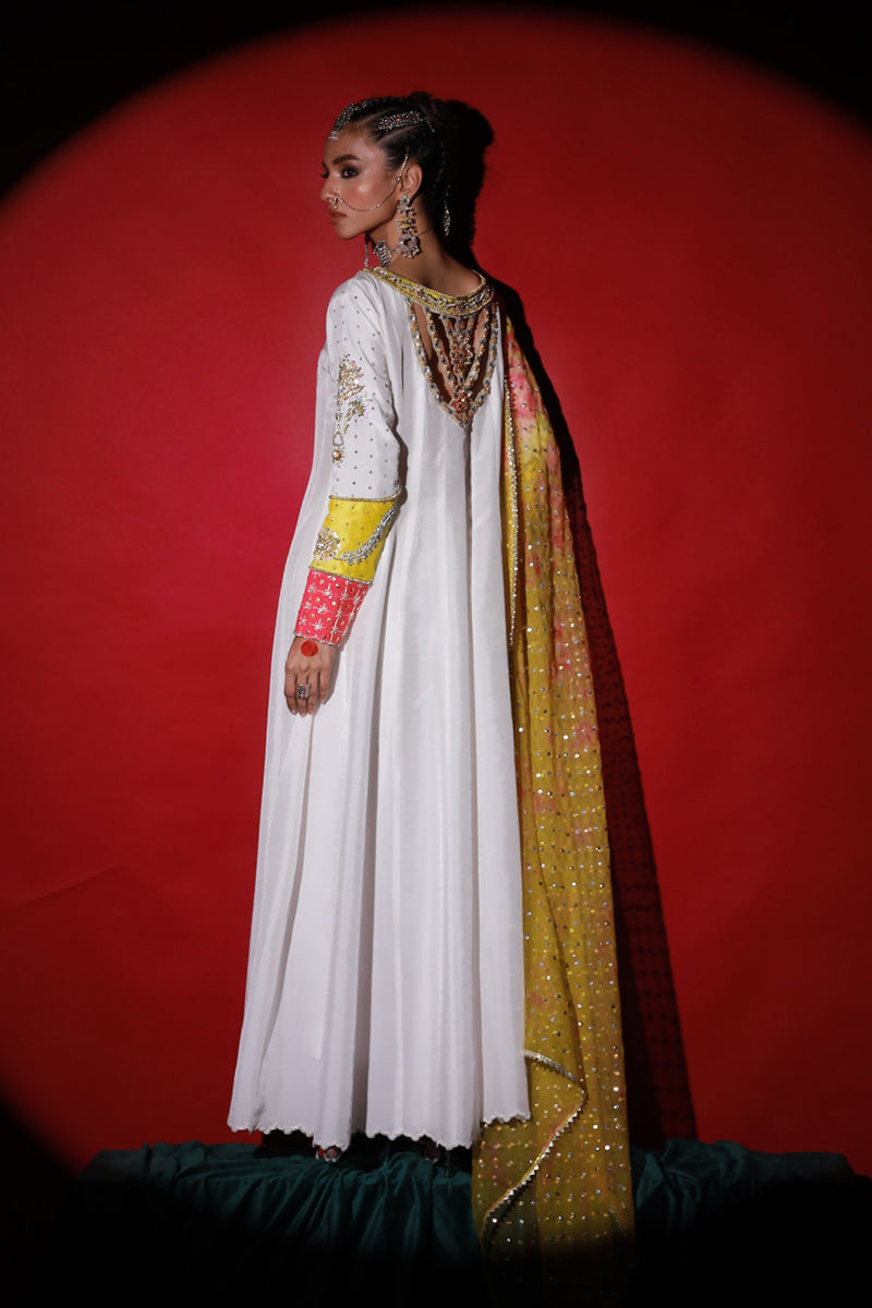Wardha Saleem | Meeram Festive Formals | Nur S White Korean Raw Silk