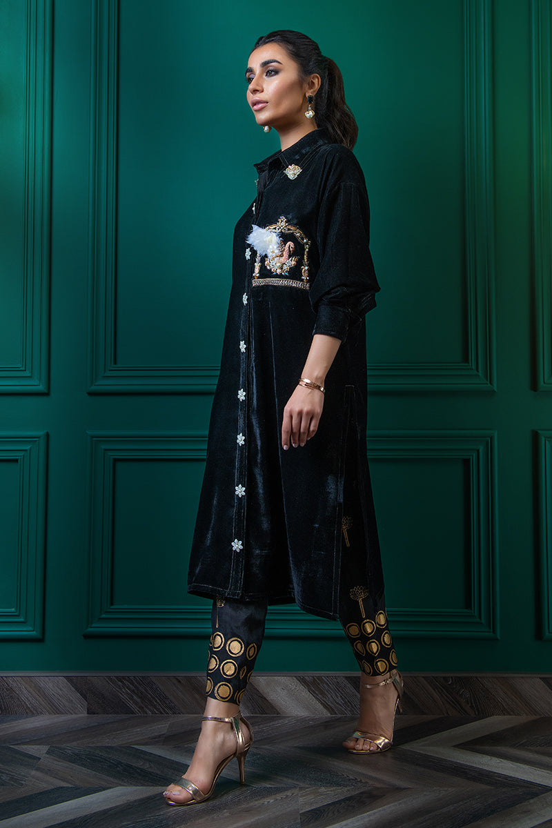 Wardha Saleem | Velvets Winter Fall 24 | Hans Raj M Navy Blue Velvet