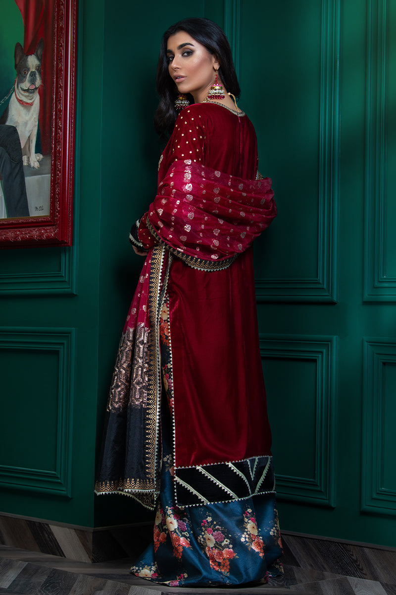 Wardha Saleem | Velvets Winter Fall 24 | Lal Bagh 2 L Blood Red Velvet