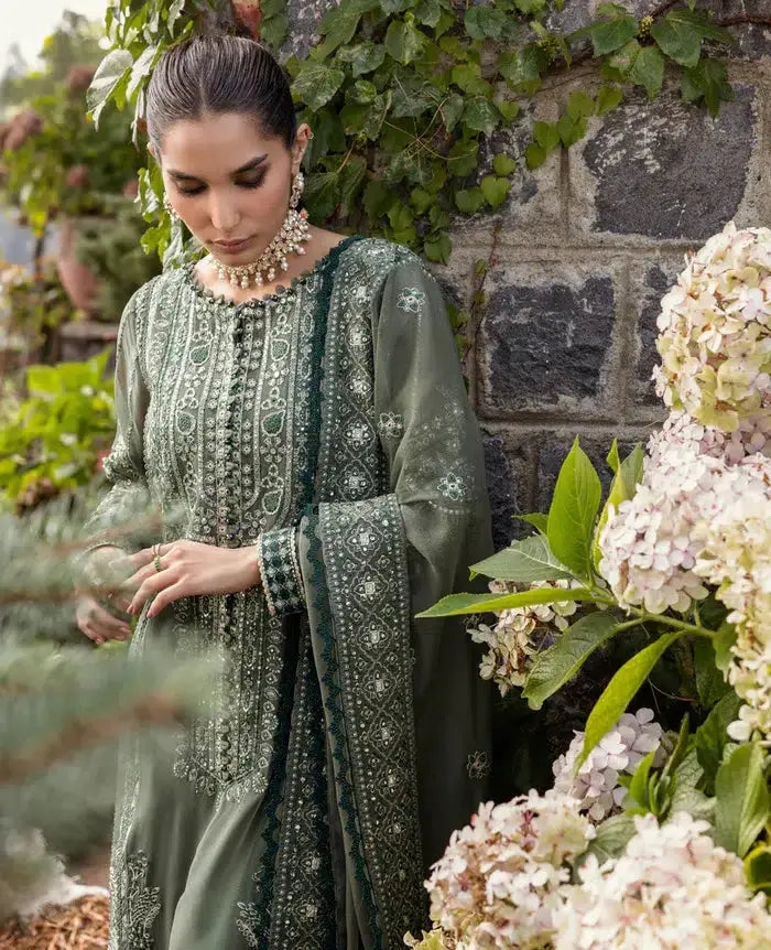 Xenia Formals | Zahra Luxury Formals 23 | Amvi - Pakistani Designer Dress - by Xenia Formals | Type: Formal - 100% Original at Saira Sultan