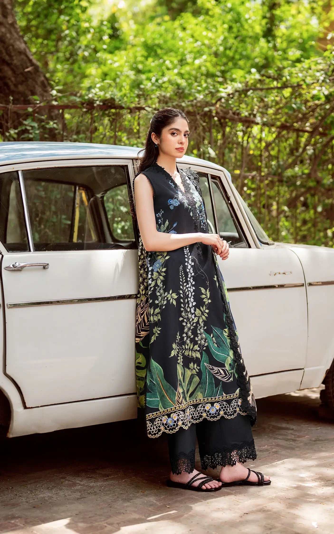 Asifa and Nabeel | Yakin Summer 25 | Secret Botanica-(YKL25-05) M Black Lawn