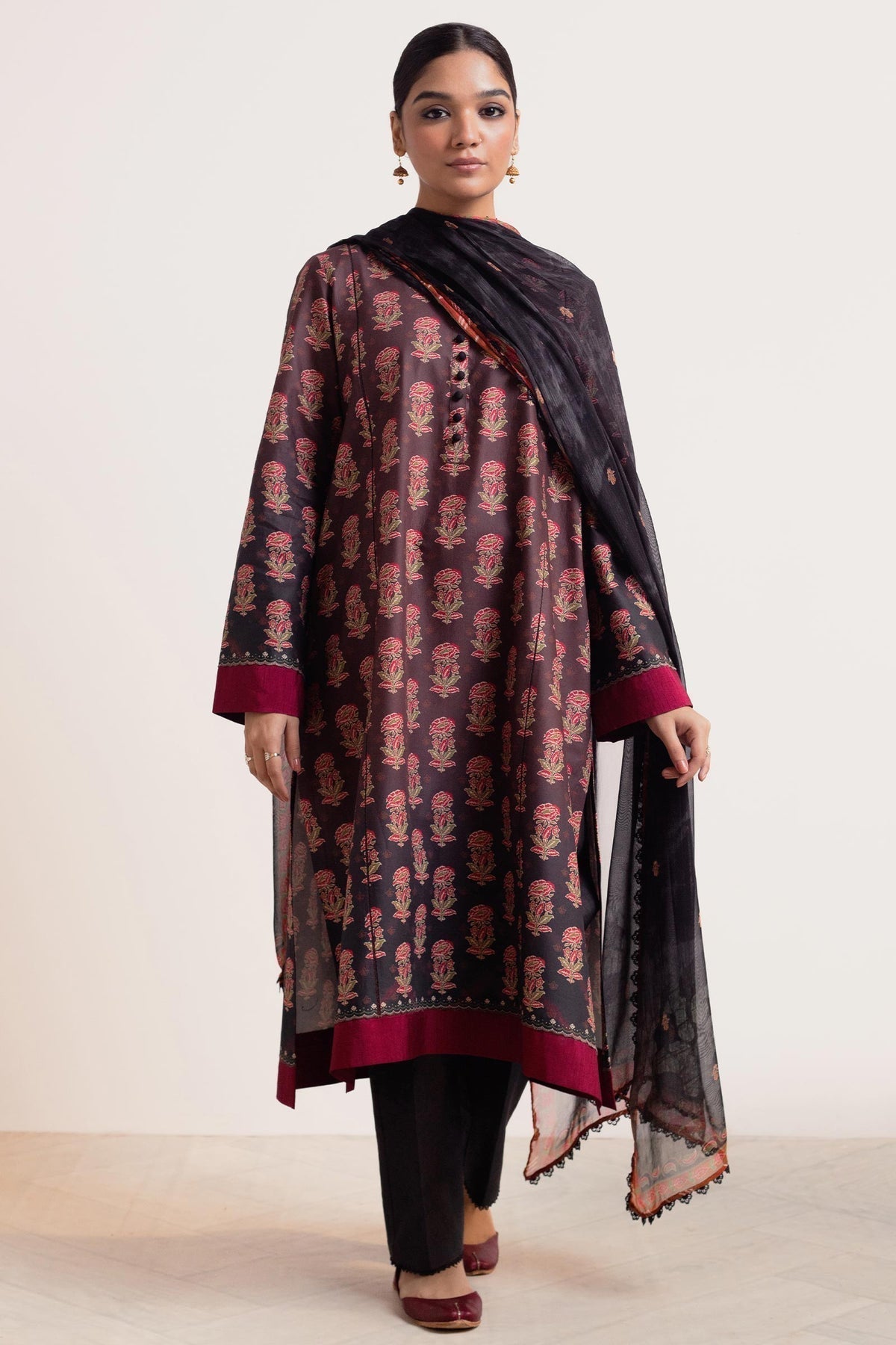 Zara Shahjahan | Coco Prints 24 | SURKH-D9 - Pakistani Designer Dress - by Zara Shahjahan | Type: Luxury - 100% Original at Saira Sultan