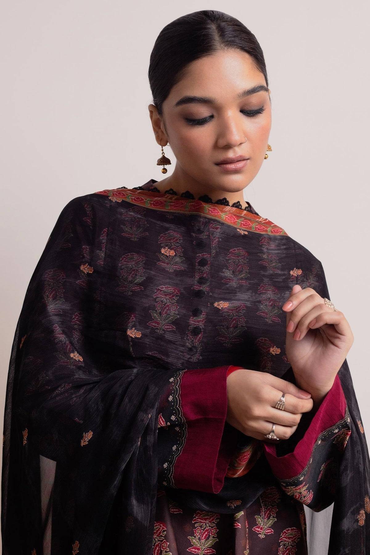 Zara Shahjahan | Coco Prints 24 | SURKH-D9 - Pakistani Designer Dress - by Zara Shahjahan | Type: Luxury - 100% Original at Saira Sultan