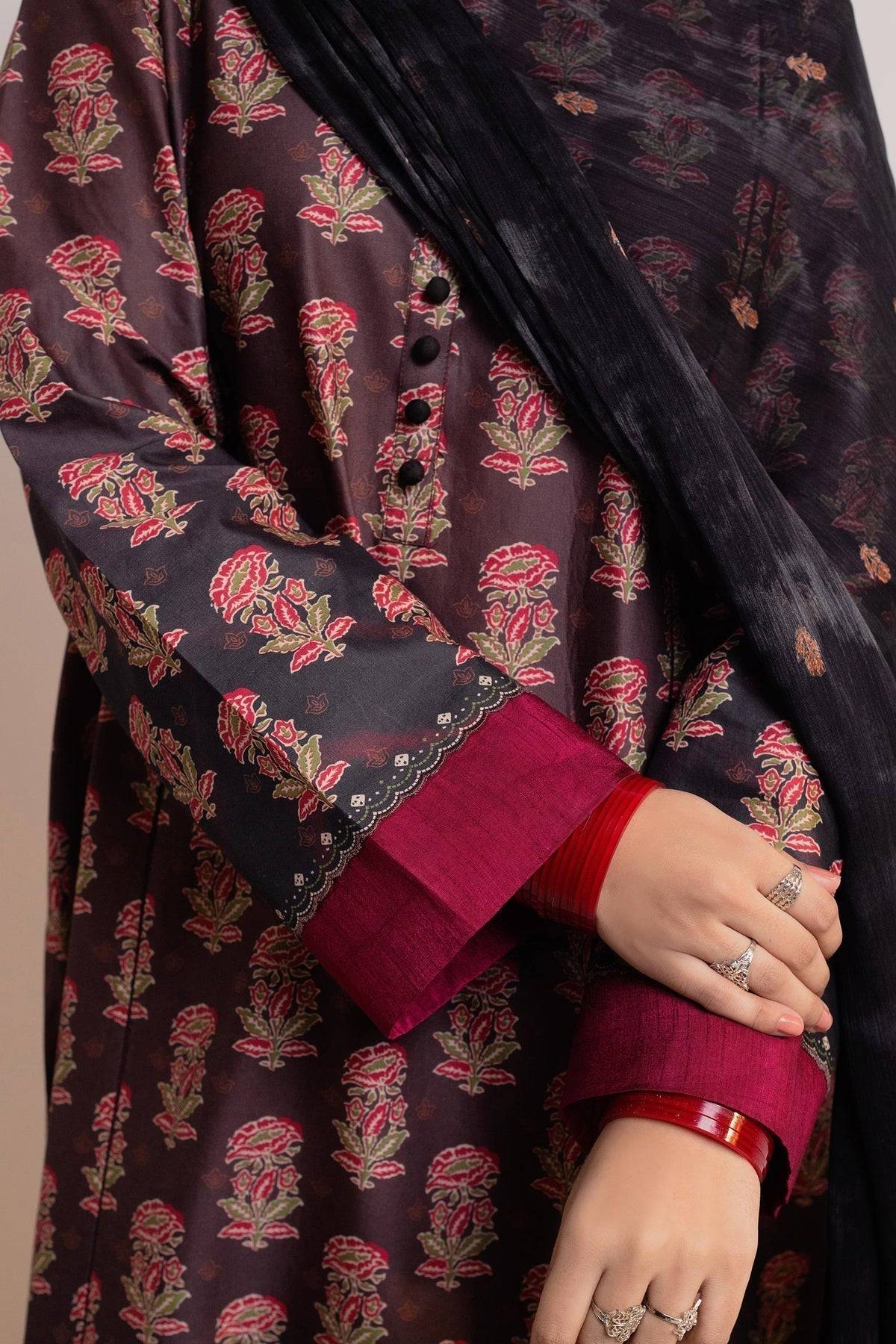 Zara Shahjahan | Coco Prints 24 | SURKH-D9 - Pakistani Designer Dress - by Zara Shahjahan | Type: Luxury - 100% Original at Saira Sultan