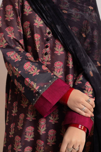 Zara Shahjahan | Coco Prints 24 | SURKH-D9 - Pakistani Designer Dress - by Zara Shahjahan | Type: Luxury - 100% Original at Saira Sultan