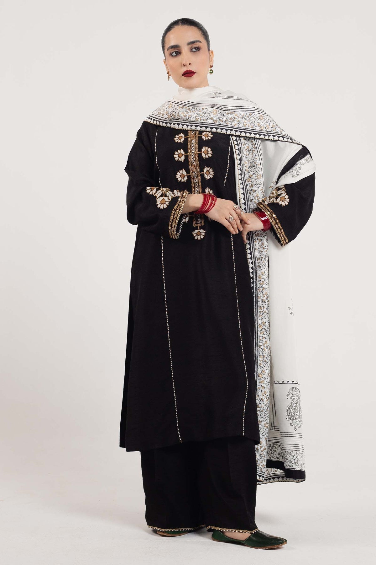 Zara Shahjahan | Handcrafted Suits | ZHC-048 - Pakistani Designer Dress - by Zara Shahjahan | Type: Luxury - 100% Original at Saira Sultan