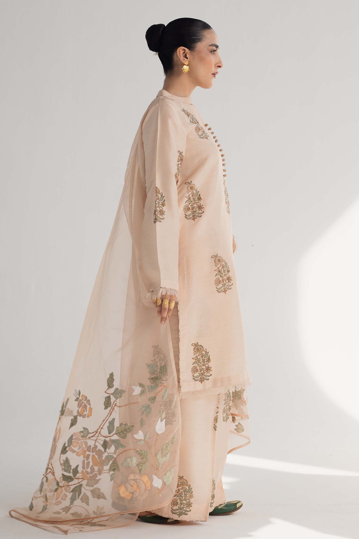Zara Shahjahan | Handcrafted Suits | ZHC-049 - Pakistani Designer Dress - by Zara Shahjahan | Type: Luxury - 100% Original at Saira Sultan
