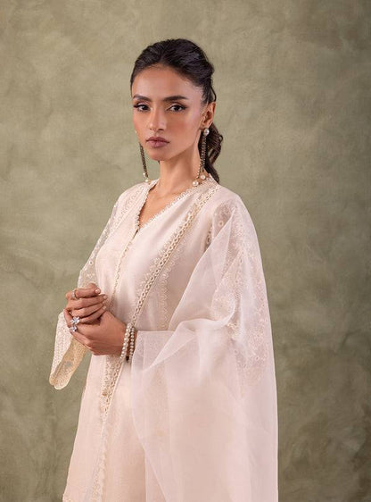 Zainab Chottani | Eid Edit | HAREEM - Pakistani Designer Dress - by Zainab Chottani | Type: Luxury - 100% Original at Saira Sultan