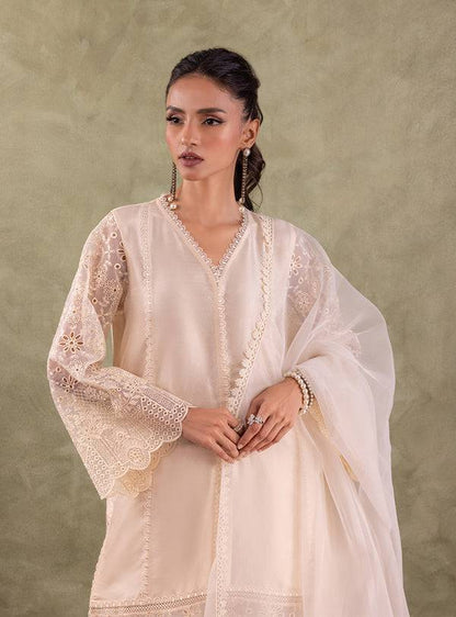 Zainab Chottani | Eid Edit | HAREEM - Pakistani Designer Dress - by Zainab Chottani | Type: Luxury - 100% Original at Saira Sultan