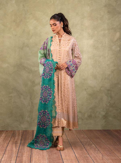 Zainab Chottani | Eid Edit | SHAJAR - Pakistani Designer Dress - by Zainab Chottani | Type: Luxury - 100% Original at Saira Sultan