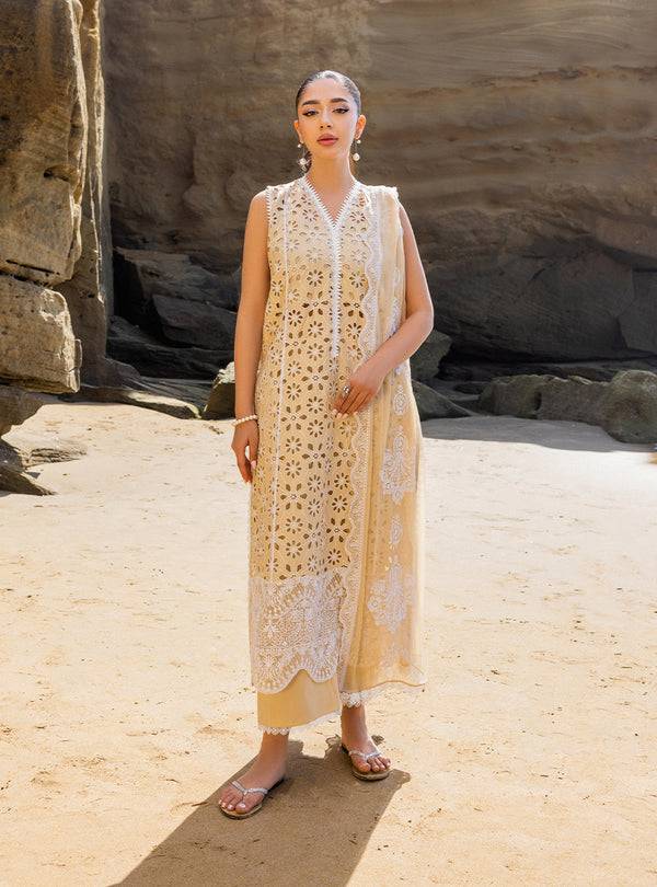 Zainab chottani | Luxury Chikankari 24 | MOTIA - 7B - Pakistani Designer Dress - by Zainab Chottani | Type: Luxury - 100% Original at Saira Sultan
