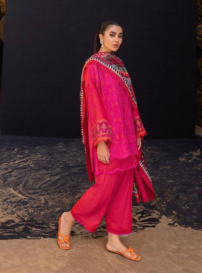 Zainab chottani | Luxury Chikankari 24 | LAALI - 6B - Pakistani Designer Dress - by Zainab Chottani | Type: Luxury - 100% Original at Saira Sultan