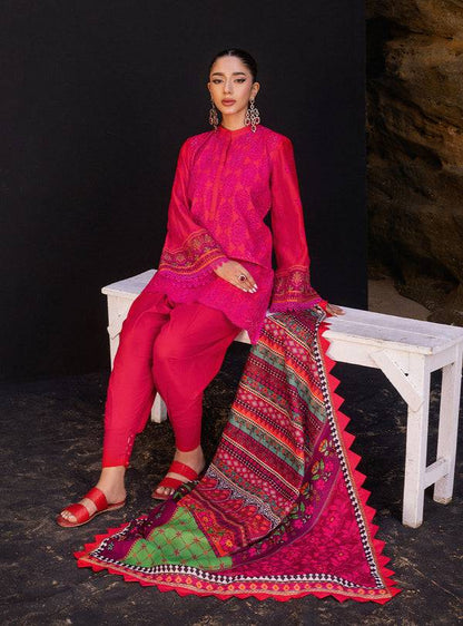 Zainab chottani | Luxury Chikankari 24 | LAALI - 6B - Pakistani Designer Dress - by Zainab Chottani | Type: Luxury - 100% Original at Saira Sultan