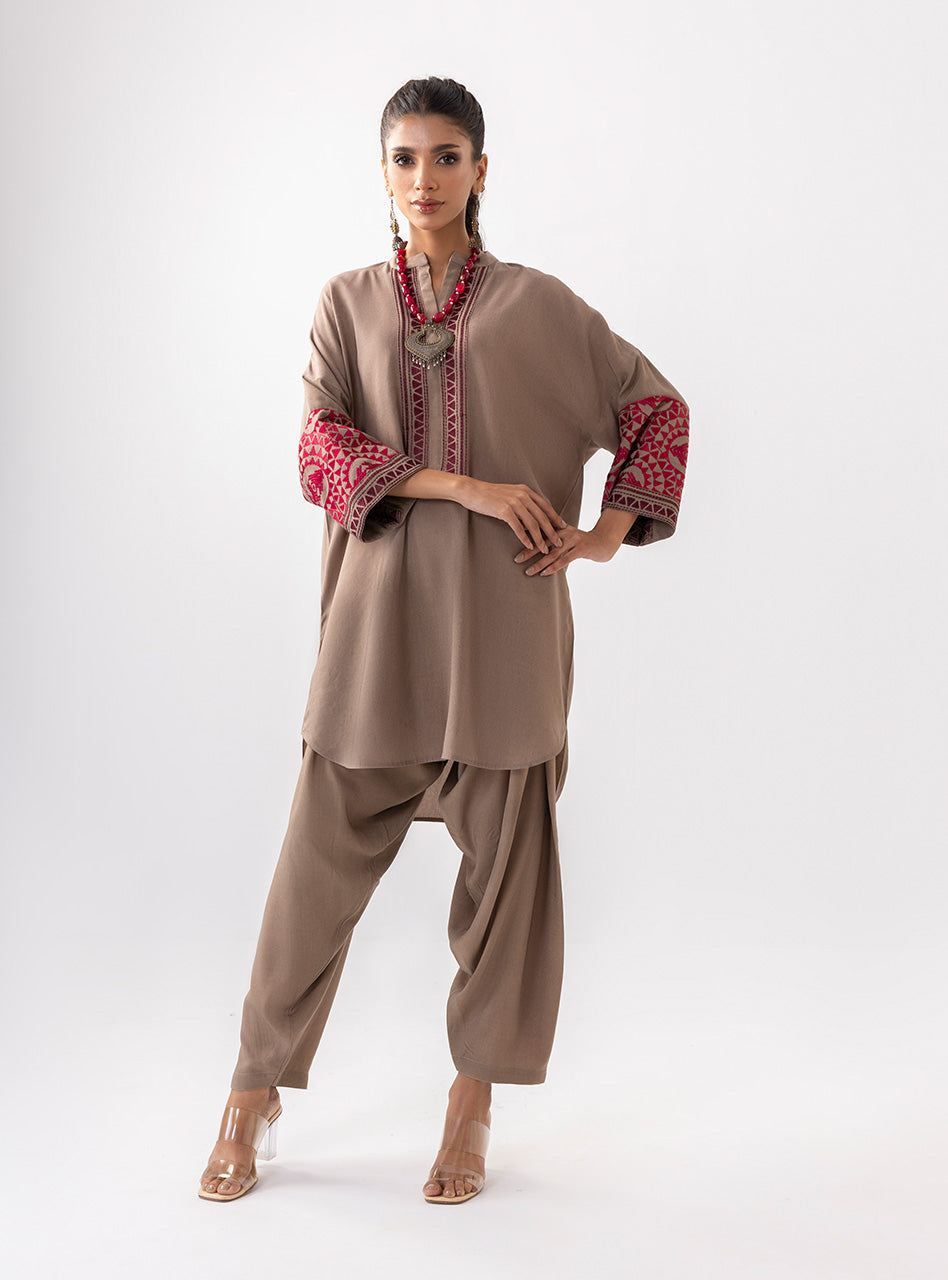 Zainab Chottani | Aara Casual Pret | Sandy Beige L Rosy Brown Ecovero Viscose
