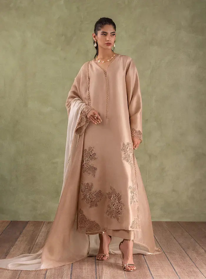 Zainab Chottani | Eid Edit 24 | Coral Champagne - Pakistani Designer Dress - by Zainab Chottani | Type: Formal - 100% Original at Saira Sultan