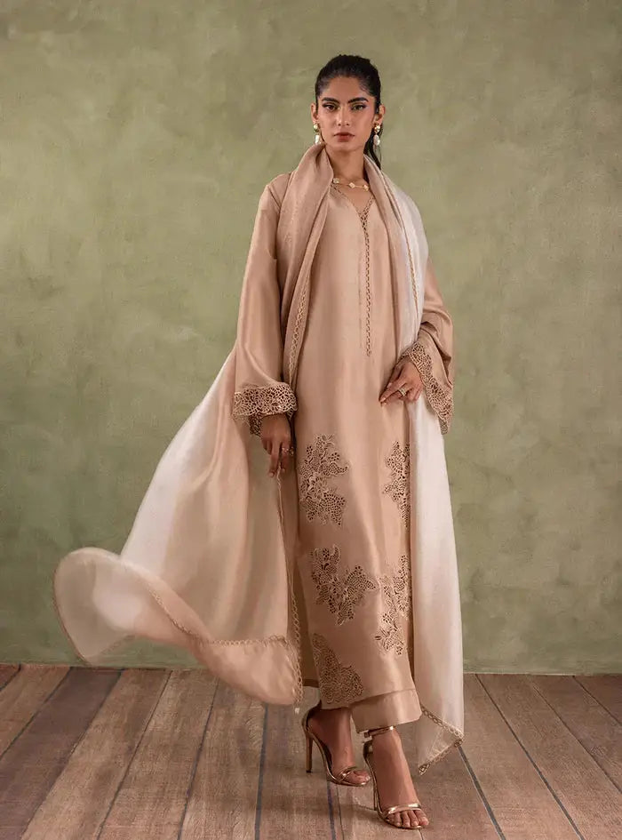 Zainab Chottani | Eid Edit 24 | Coral Champagne - Pakistani Designer Dress - by Zainab Chottani | Type: Formal - 100% Original at Saira Sultan