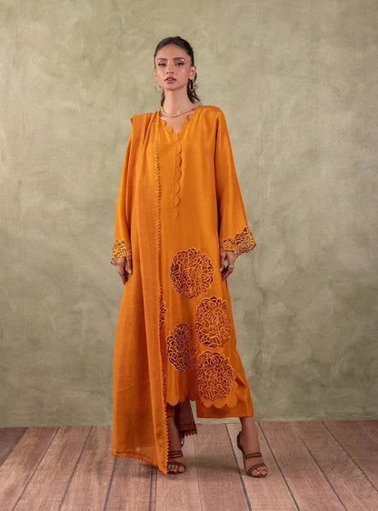 Zainab Chottani | Eid Edit 24 | Burning Amber - Pakistani Designer Dress - by Zainab Chottani | Type: Formal - 100% Original at Saira Sultan