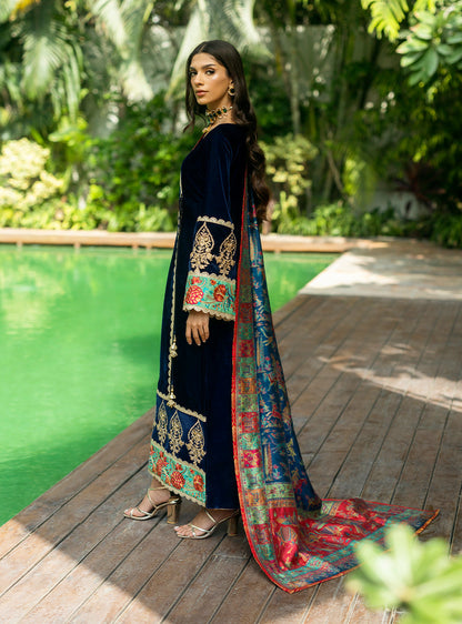 Zainab Chottani | Makhmal Luxe Pret | Farrin S Dark Blue Velvet
