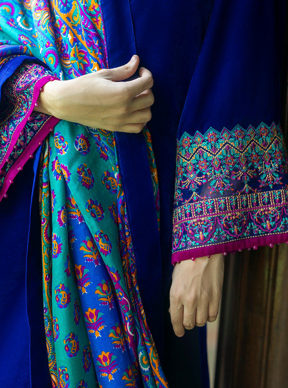 Zainab Chottani | Makhmal Luxe Pret | Shafaq XL Electric Blue Velvet